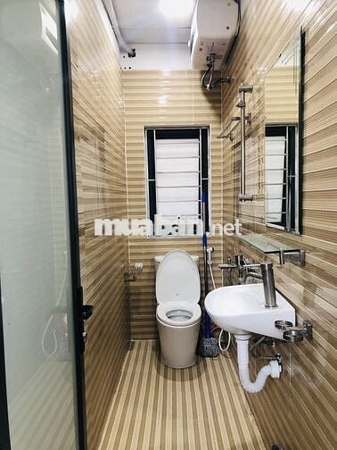 Bán nhà An Dương, dân xây 3,5 tầng, S 19m2, 2,8tỷ