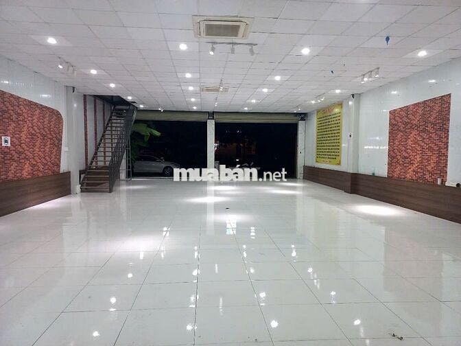 Cho thuê Mặt bằng /showroom 2 tầng,đất 200m2 mặt tiền Nguyễn Phước Lan