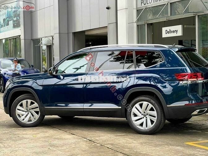 VOLKSWAGEN TERAMONT màu xanh 2023
