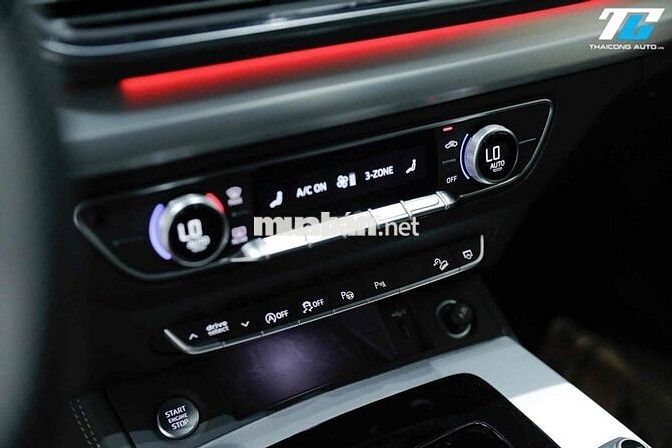 Audi Q5 sản xuất 2022 - 28000 km