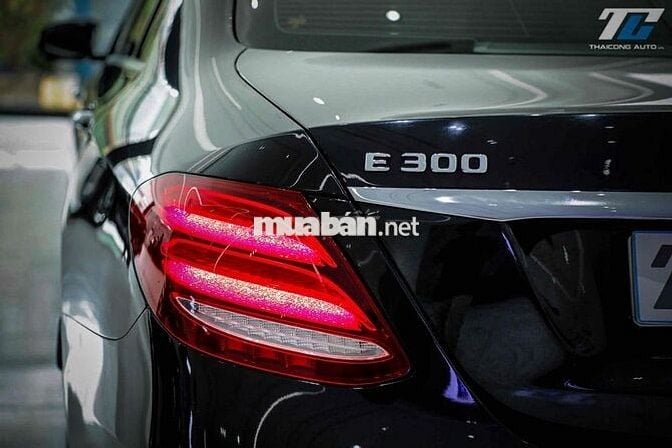 Mercedes Benz E300 AMG sản xuất 2019 - 38000 km