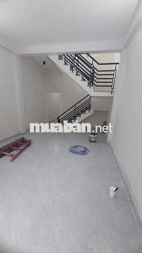 Nhà 1 lầu HXH đông hưng thuận 02 ,gần chợ cây sộp giá 10tr/tháng