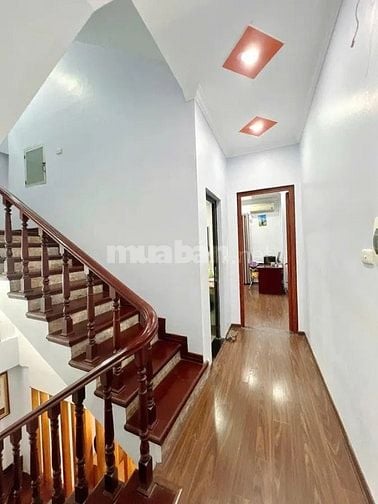Siêu phẩm Định Công Thượng, Nở Hâụ, 71M, 5 tầng, 5m MT, giá 14,3 tỷ 