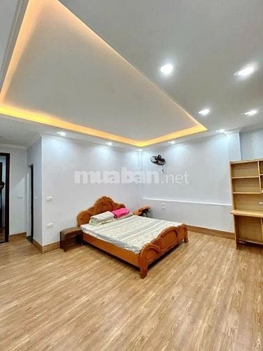 Siêu phẩm Định Công Thượng, Nở Hâụ, 71M, 5 tầng, 5m MT, giá 14,3 tỷ 