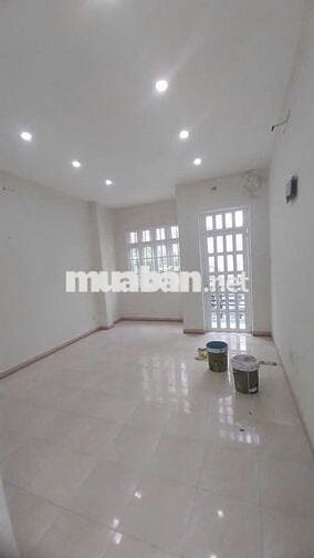 Nhà 1 lầu HXH đông hưng thuận 02 ,gần chợ cây sộp giá 10tr/tháng