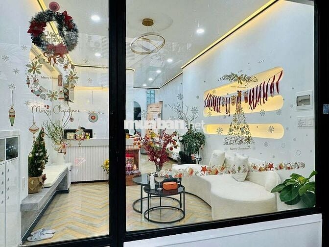 Nhà kd Spa thẩm mỹ Lê Văn Sỹ, Nội thất minimalist mới decor hơn 1 tỷ.