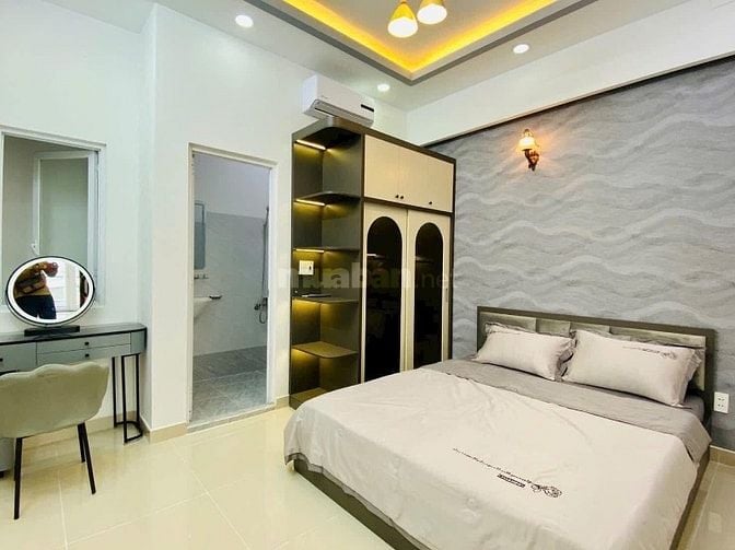 Nhà Đường Nguyễn Văn Nguyễn, P.Tân Định, Quận 1 giá 3Tỷ300 hẻm xe hơi 