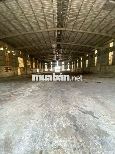 Cho thuê kho 4.000m² cụm CN TP.HCM, trạm điện 560kVA, giá: 250tr/tháng