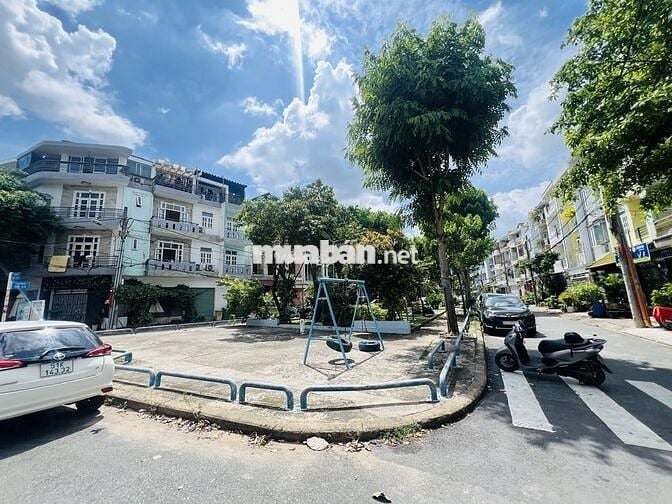 NGỘP_ LÔ GÓC XÂY CHDV NGAY KHU HIMLAM LINH CHIỂU_HẺM XE TẢI_ĐƯỜG THÔNG