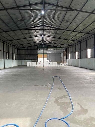 Cho thuê Kho, Xưởng mới 1000m2 gần QL22