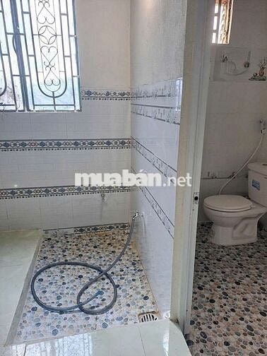 Nhà/Kho 100m2 -- Nền Gạch - Phạm Văn Sáng - Phan Văn Hớn.