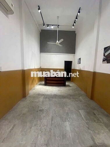 Cho thuê nhà hxh Hoàng Văn Thụ, p2. Dt. 3,5x12m 1 t 1lg 2l st.  14tr