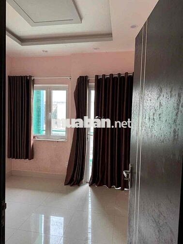 Cho thuê nhà mt kinh doanh ngay chợ nguyễn sơn 3.5x12m 1 lửng 2 lầu st
