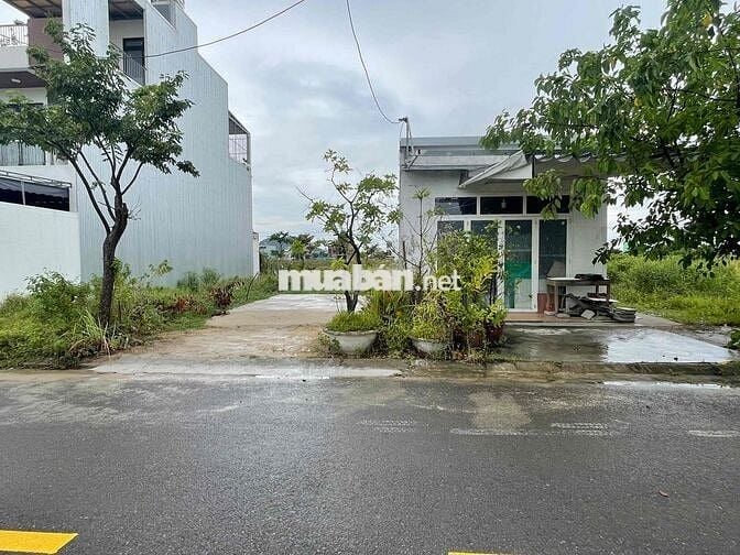 Cặp Đầm Sen View Pháo Hoa, Ngắm Toà 70 Tầng sạch đẹp 200m2