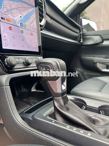 Ford Everest Tita 2023 Màu Đỏ Xe Chính Chủ