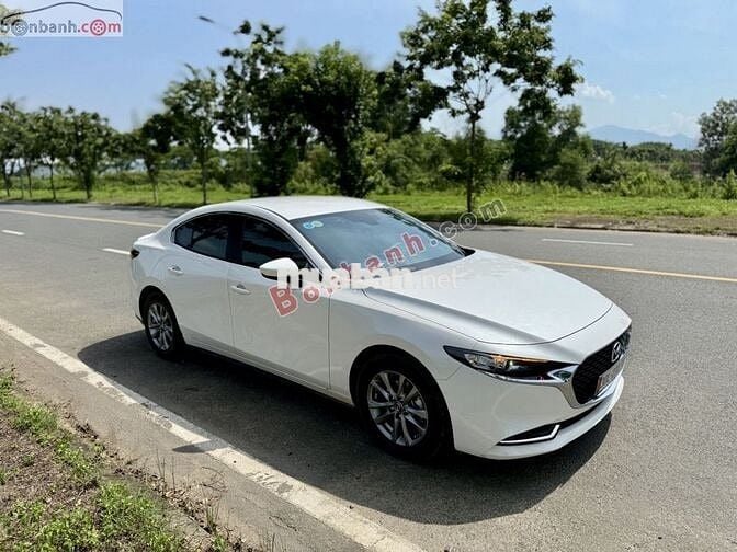 Mazda 3 1.5L Luxury 2024