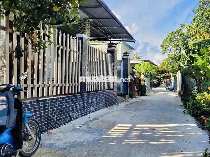 Đất ngộp ra QL22 đúng 200m ngang 4m dài 17m, full thổ SHR 450 triệu th