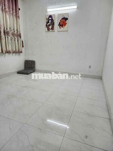 Nhà sạch sẽ kdc đồng bộ gần chợ hiệp thành ,dg xe tải ,4pn 3wc