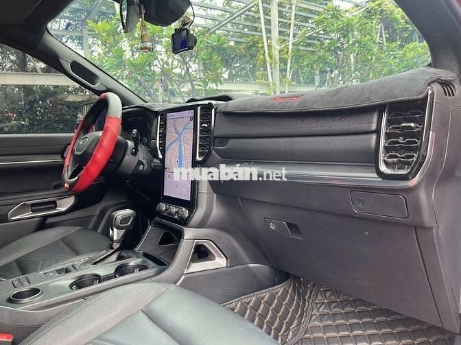Ford Everest Tita 2023 Màu Đỏ Xe Chính Chủ