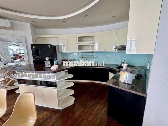 Cho thuê chung cư 2PN full nội thất view bao trọn biển