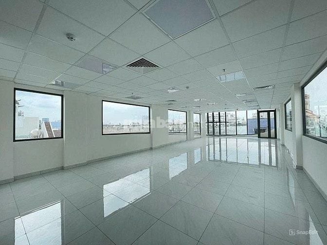 HĐT 300tr/th,Toà nhà mặt tiền sát Phan Văn Trị DT:8x30,kc:hầm 5L TM