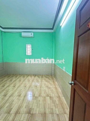Nhà Trống 1 Phòng Tầng 1 Cho Thuê Bao Điện Nước