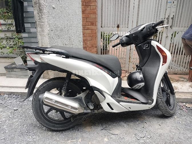 Cần giao lưu xe khác hoặc bán DYLAN úp SH