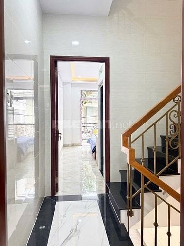 Nhà 3 Lầu tuyệt đẹp Cao cấp hẻm xe hơi cách Mặt tiền Bùi Đình Tuý 30