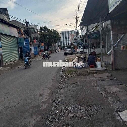 ho thuê nhà nguyên căn gác lửng kp3 Tân hiệp ngay dốc sân banh