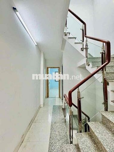 Bán Nhà Sát Mặt Tiền Nguyễn Văn Đậu- Ngay Phòng công chứng số 5