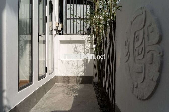 Lê Văn Khương 8m x 19m 2lầu 3pn 4wc 1 Hầm Xe Hơi