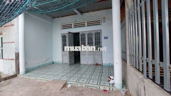 Nhà ở khu dân cư nhiều tiện ích xung quanh, gần sông vàm cỏ mát mẻ
