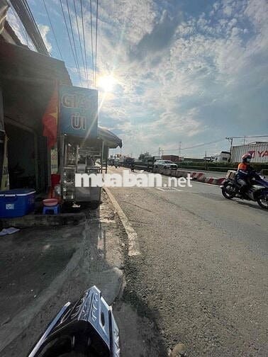 MẶT TIỀN, MẶT TIỀN QL1A, ĐANG CHO THUÊ 5tr. GIÁ BÁN: 1.68tỷ