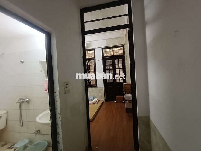 Chính chủ gửi bán nhà cạnh HV Quân Y 103 Hà Đông, cách mặt phố 10m