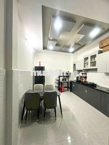 Nhà Ô TÔ đến nơi💥36m2 - 4,85 Tỷ💥Hẻm 628 Hậu Giang