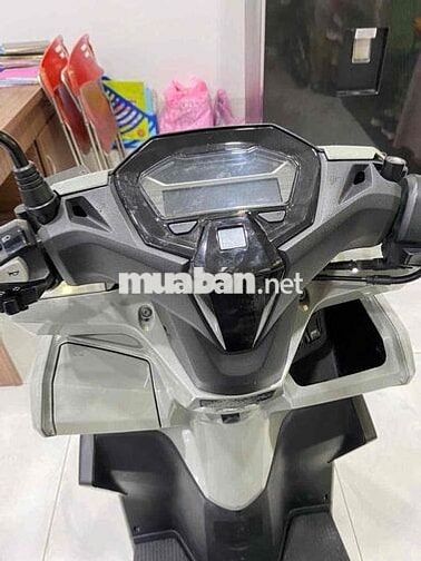 varrio 160 đk 2023 xe zin ngay chủ màu xi măng hot