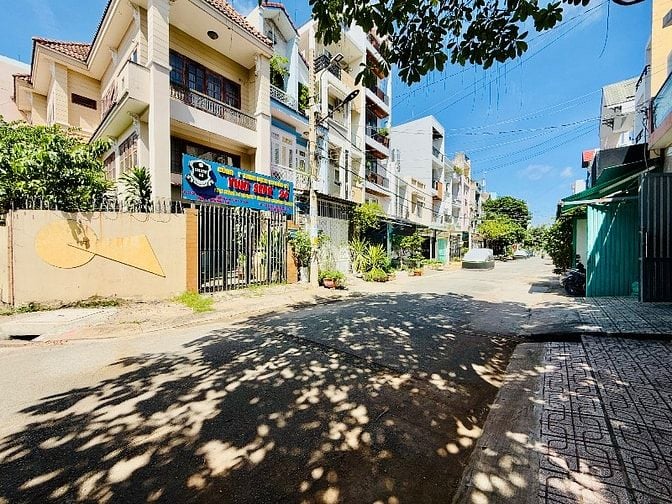 Nhà Chính Chủ gần ĐH Công Nghiệp đường 10m thông có vỉa hè chỉ hơn 7ty