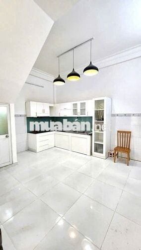 63m2 - Giá 9.5 tỷ - Ngang 5m - Mặt tiền đường nội khu Lê Thị Chợ, Q7