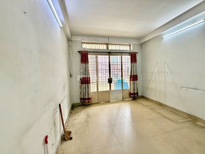 Bán Nhà 3 Lầu DT:4x15m, kiên cố hẻm Nguyễn Kiệm, P3, Q.Phú Nhuận.