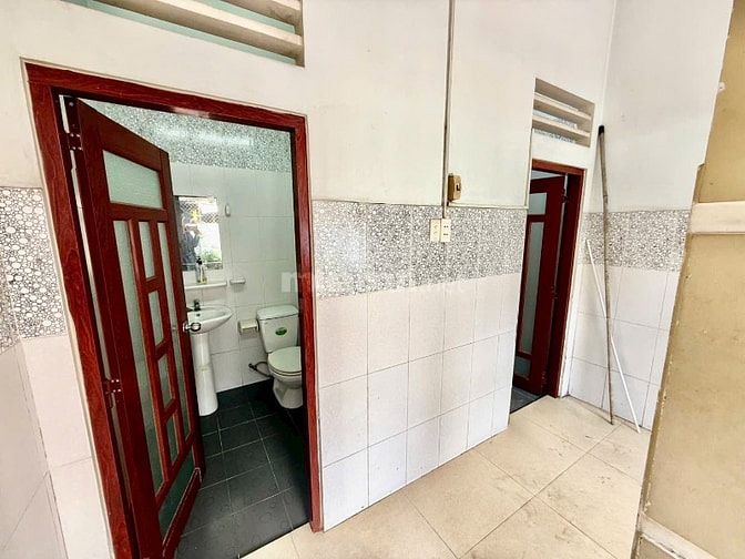 Bán Nhà 3 Lầu DT:4x15m, kiên cố hẻm Nguyễn Kiệm, P3, Q.Phú Nhuận.