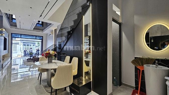 Bán Căn Nhà Phố 3 Lầu Mới Xây Full Nội Thất Cao Cấp DT 4x16m