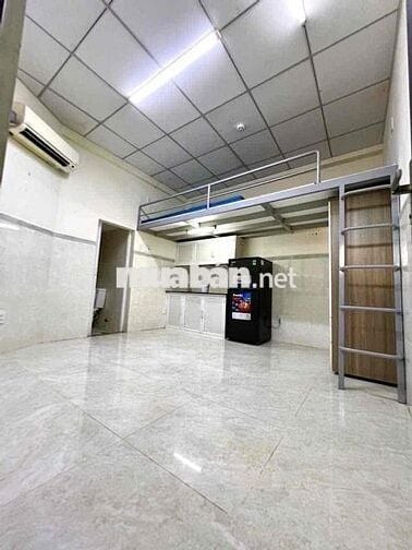 Phòng Trọ Gác 30m2, Gần Đặng Thuỳ Trâm, Văn Lang, Cầu Bình Lợi