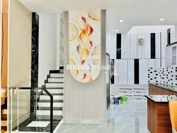 BÁN NHÀ SHR Ở GẦN UBND THẠNH XUÂN Q12. GIÁ : 3,68 TỈ