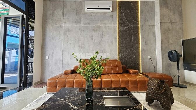 Bán Căn Nhà Phố 3 Lầu Mới Xây Full Nội Thất Cao Cấp DT 4x16m