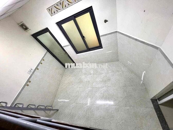 Phòng Trọ Gác 30m2, Gần Đặng Thuỳ Trâm, Văn Lang, Cầu Bình Lợi