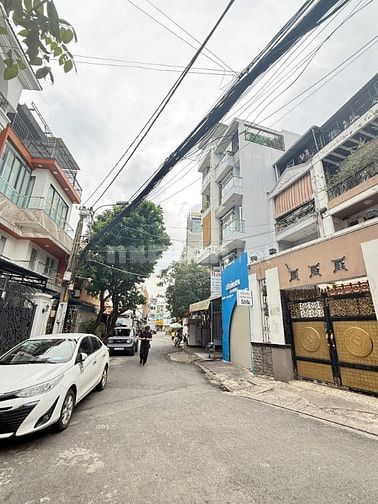 Tòa nhà MTNB Lê Văn Sỹ. DT 5x30m, HĐT 1.5 tỷ/năm
