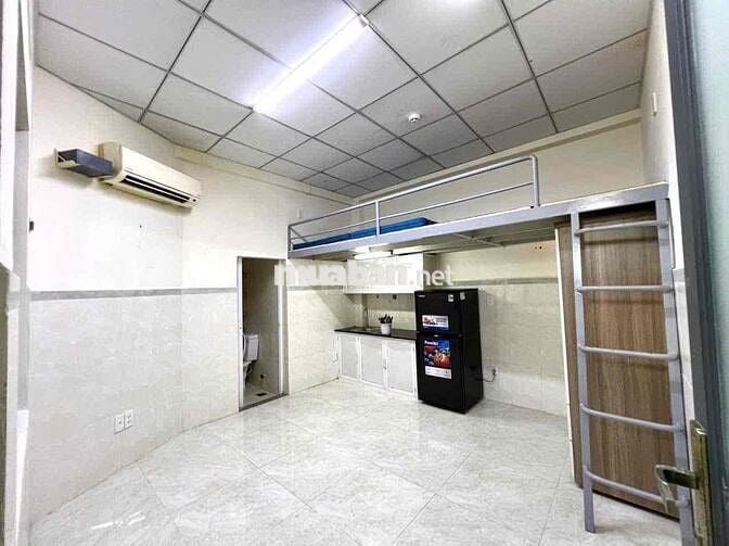 Phòng Trọ Gác 30m2, Gần Đặng Thuỳ Trâm, Văn Lang, Cầu Bình Lợi