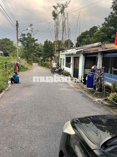 Bán đất Phú An đường nhựa 6m gần DT748 20x9m giá 1ty200