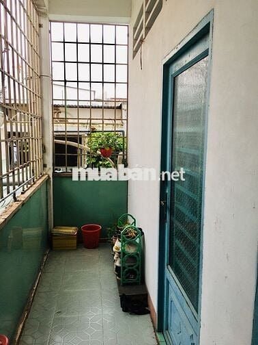PHÒNG RỘNG, THOÁNG, MÁT GIÁ RẺ