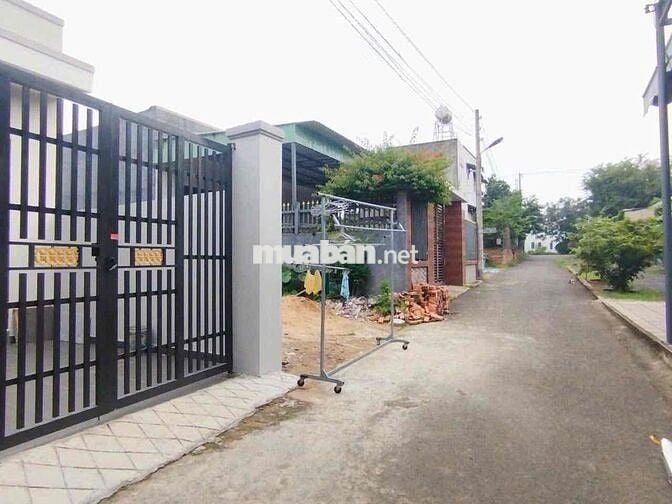 NHÀ BÁN NGAY TRƯỜNG ĐINH TIÊN HOÀNG XÃ BÌNH MINH SỔ RIÊNG THỔ CƯ
